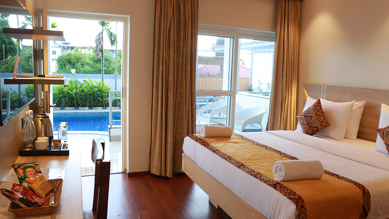 luxurious resorts room in goa